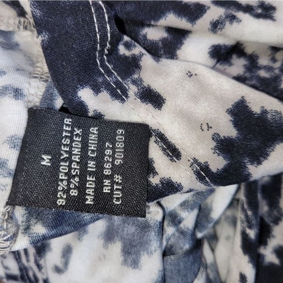 BCBG MAXAZRIA dress size M Medium - Picture 5 of 5